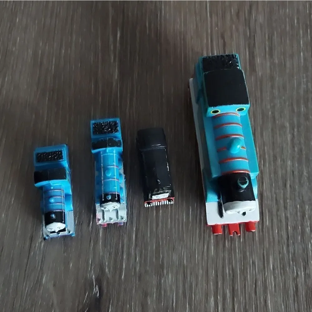Thomas the Train & Friends Lot Mini Cake Topper 4 Toys Tank Engines Plastic